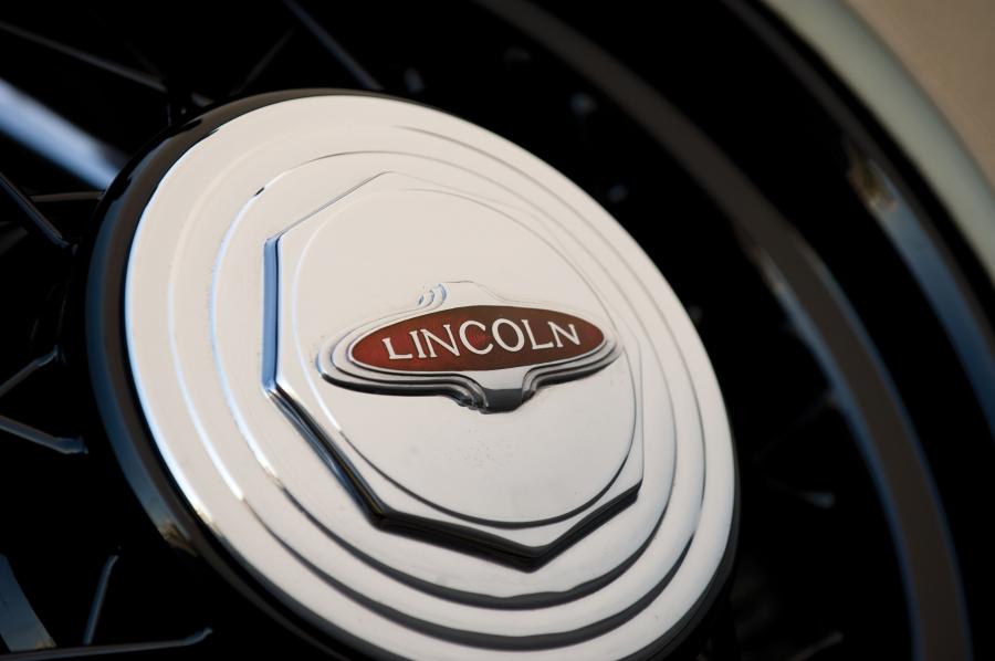  Lincoln Model KA Convertible Roadster by Dietrich 1933 года  (фото 4 из 8)